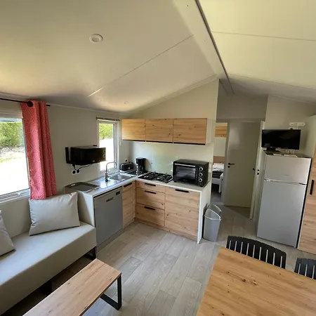 Les Brillas Les Moutiers