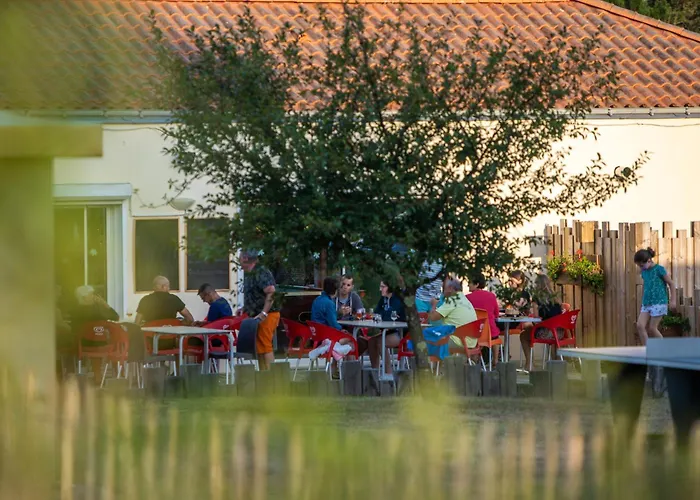 Camping Les Brillas Les Moutiers